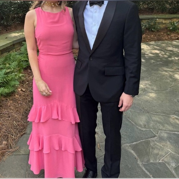 New Reformation Magnus Ruffle Tiered Maxi Dress in Snapdragon Pink | 4 US - Picture 4 of 9